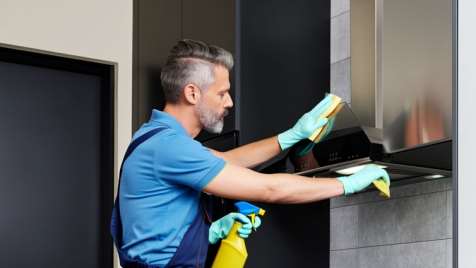 油煙機清洗與保養(yǎng)指南，一招油煙機就清洗干凈！